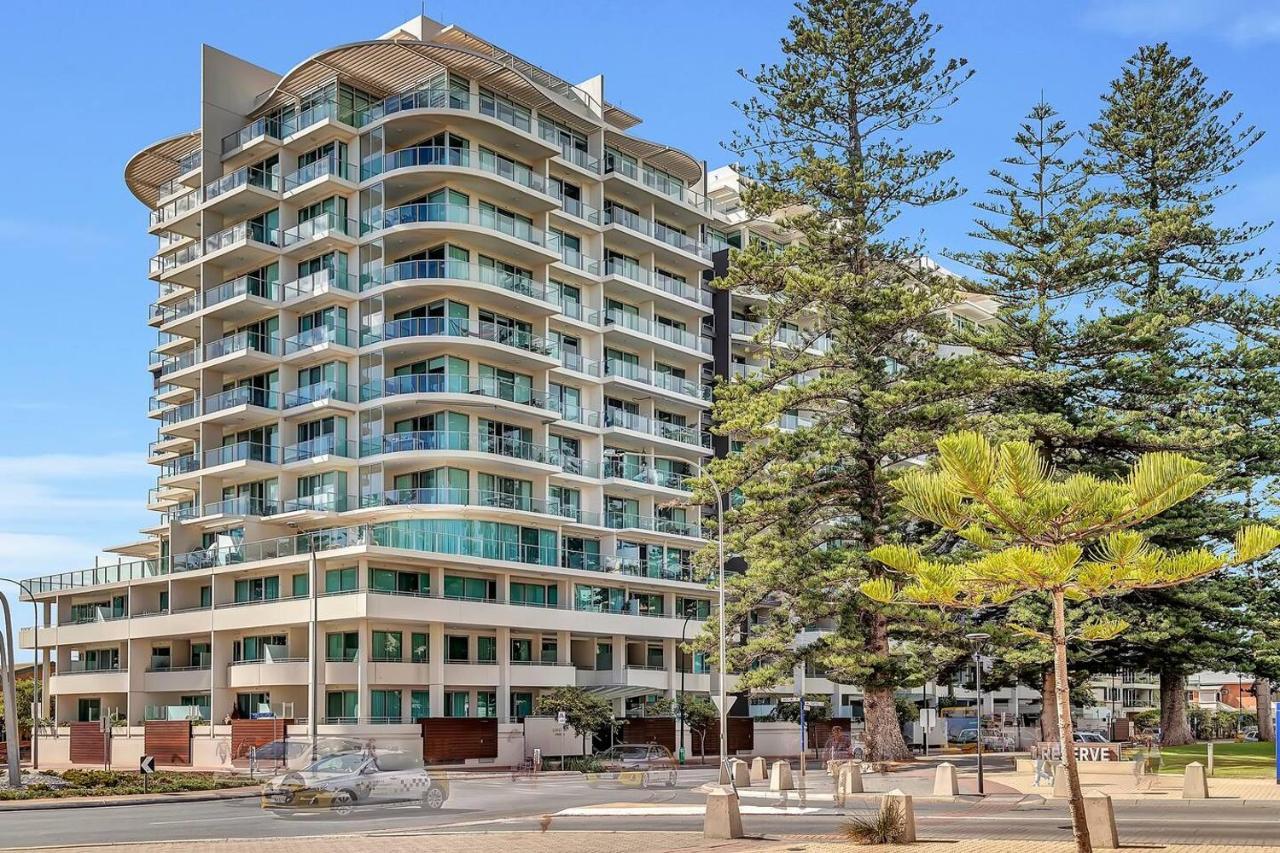 Waterfront Resort-Style Living At Glenelg Beach Аделаида Экстерьер фото